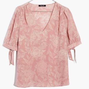 Madewell V-neck silk short sleeve blouse size M